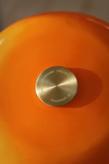 Bullen 25 bordlampe - Orange - Globen Lighting