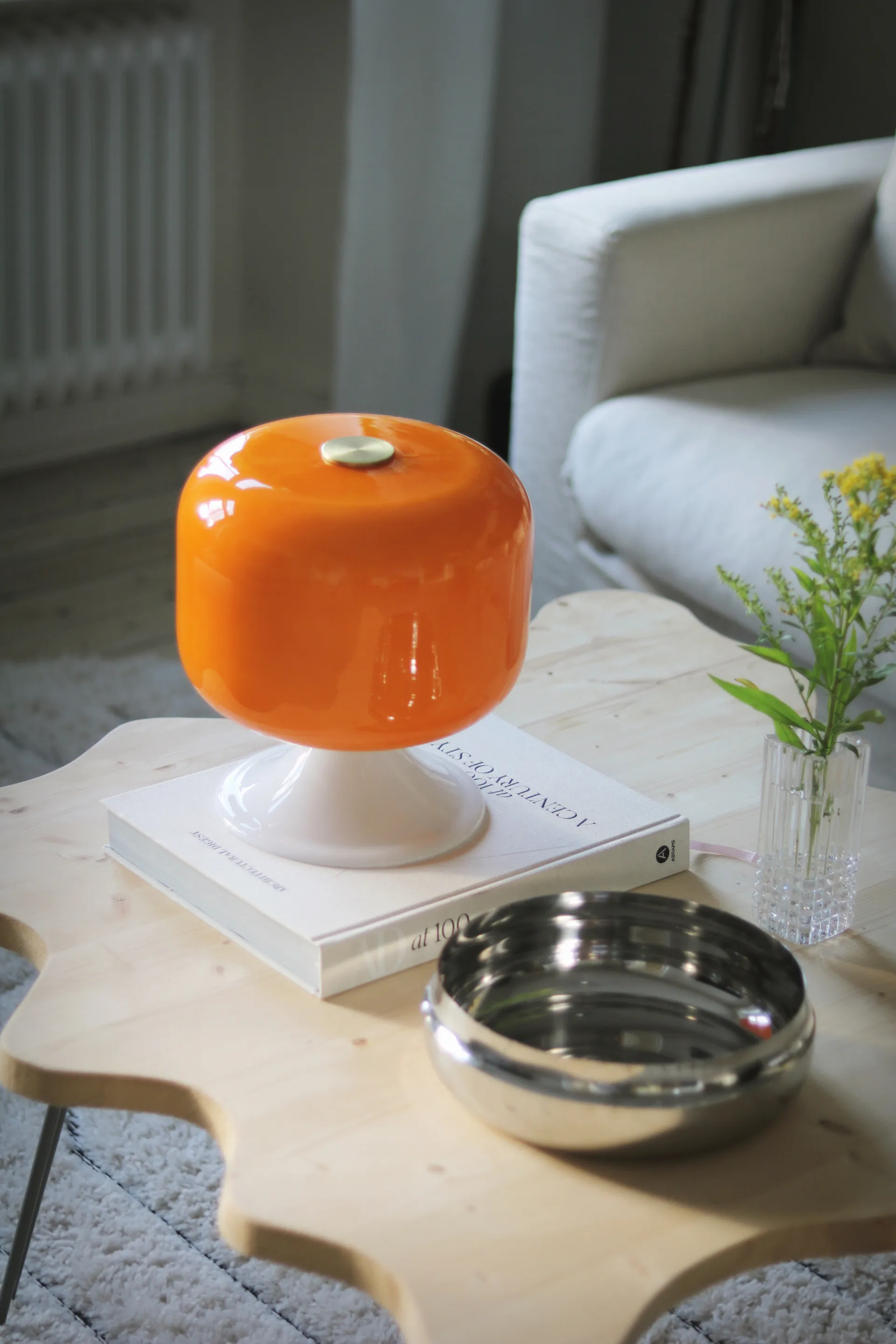 Bullen 25 bordlampe, Orange Globen Lighting