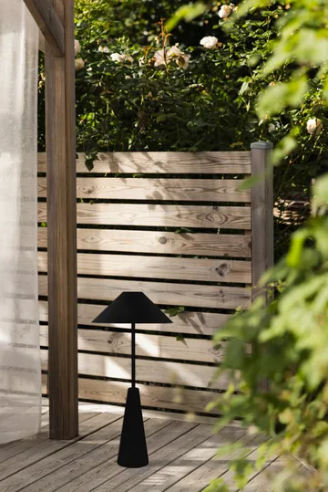 Cannes portabel gulvlampe - Svart - Globen Lighting