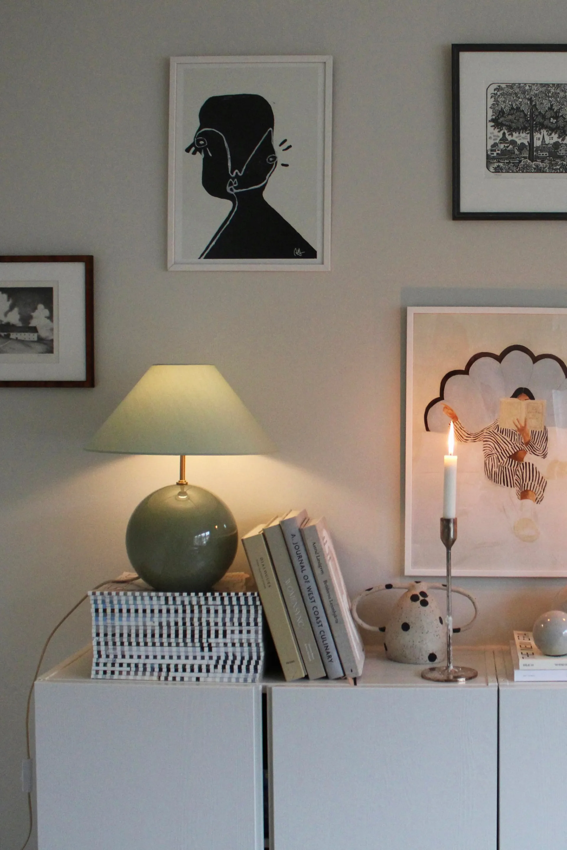 Iris 35 bordlampe 39 cm, Grønn Globen Lighting