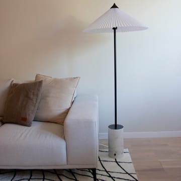 Matisse gulvlampe 150 cm - Svart-hvit - Globen Lighting