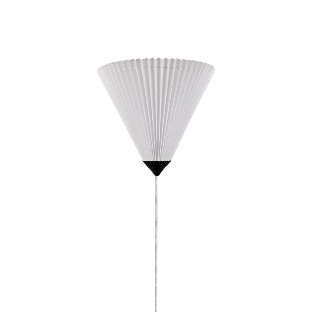 Matisse vegglampe, hvit/sort Globen Lighting