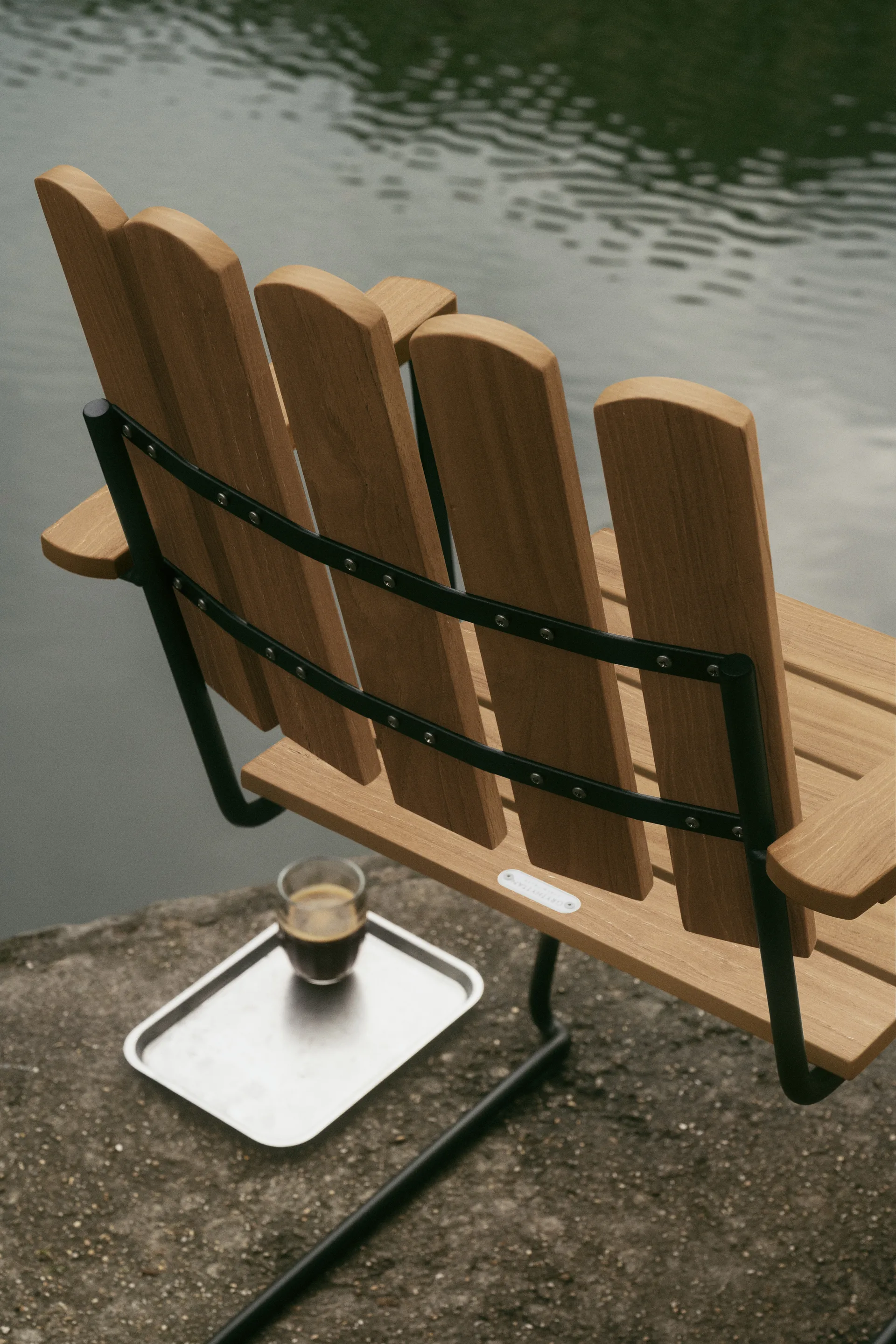 A2 lenestol, Ubehandlet teak-svart Grythyttan Stålmöbler