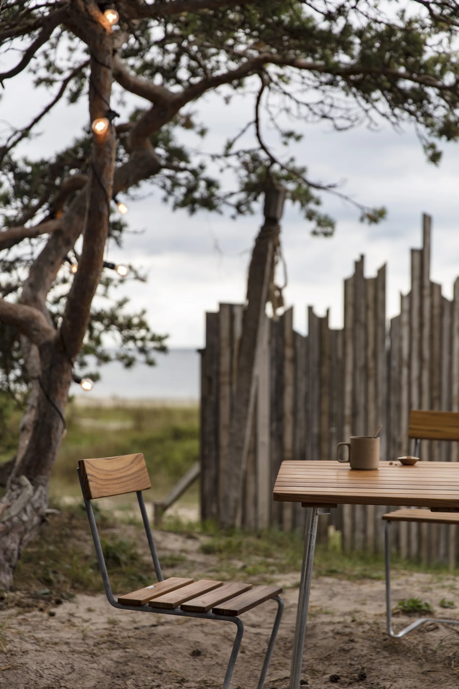 Stol 1, Teak-varmgalvanisert stativ Grythyttan Stålmöbler