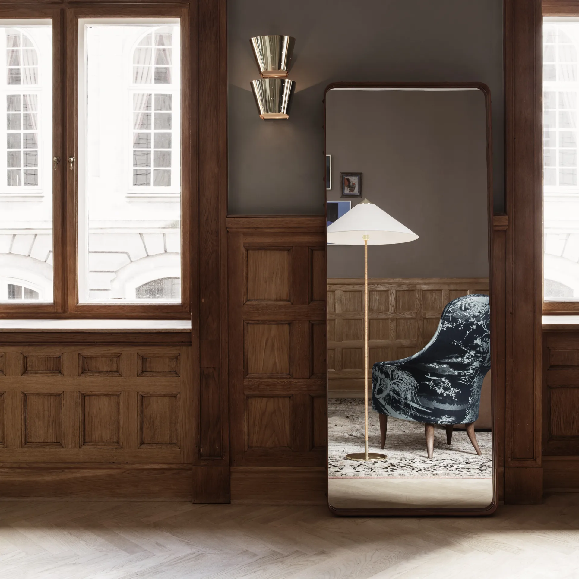 9464 vegglampe, Messing GUBI