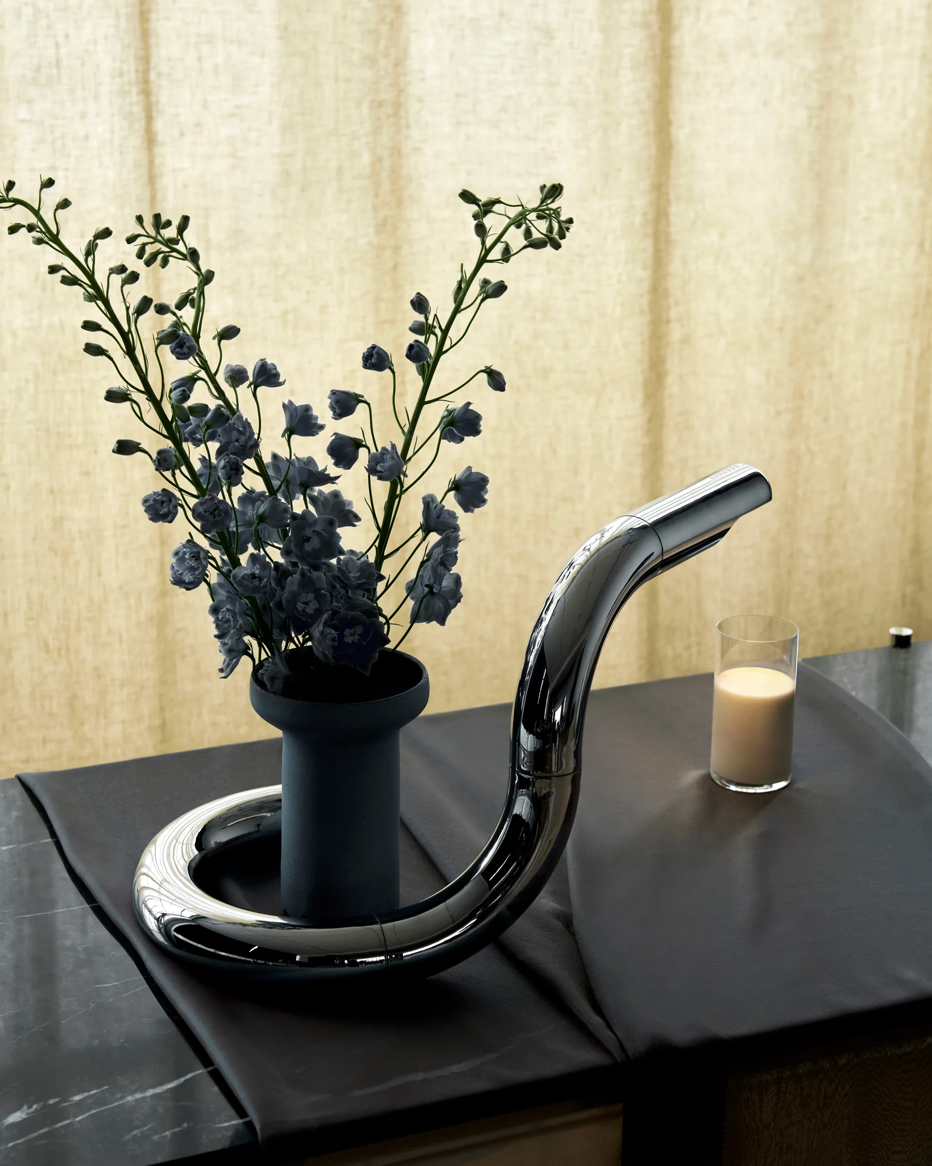 Aspide bordlampe, Krom GUBI