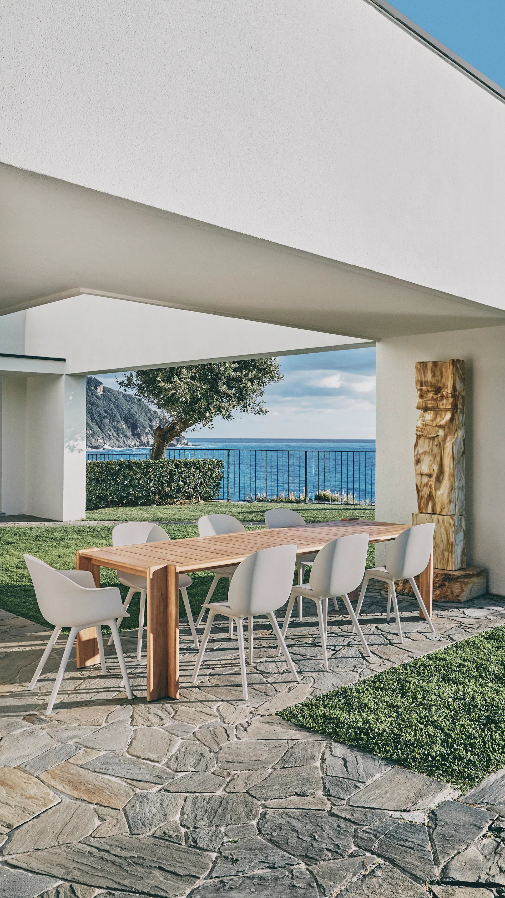 Bat Dining Outdoor stol, alabaster white GUBI