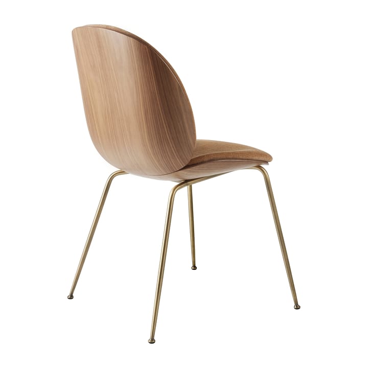 Beetle forsidekledd stol valnøtt, Antikk messing-Belsuede 132 GUBI