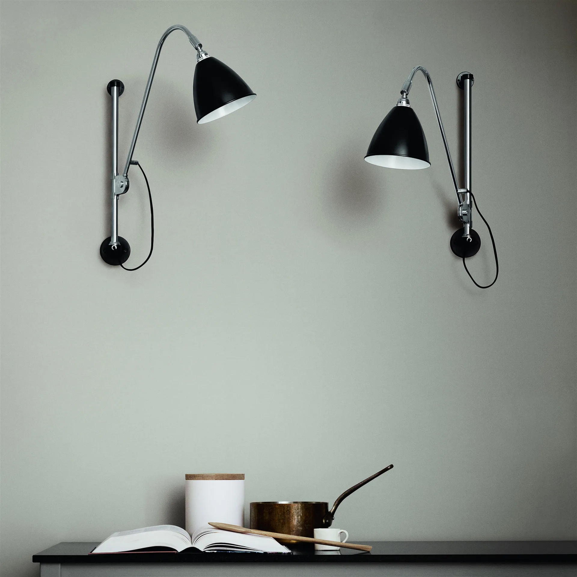 Bestlite BL5 vegglampe, Sort-krom GUBI