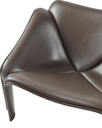F300 loungestol - Molé-smooth lær coffee - GUBI