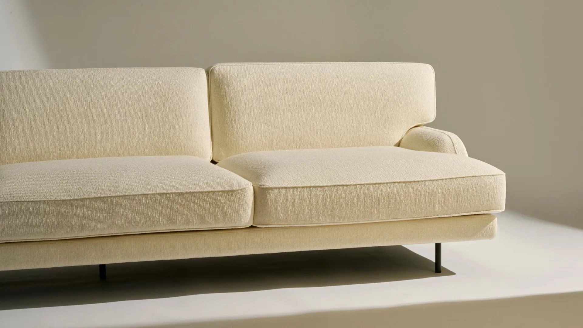 Flaneur 3-seters sofa, Bouclé-matt svart, 3-seter GUBI