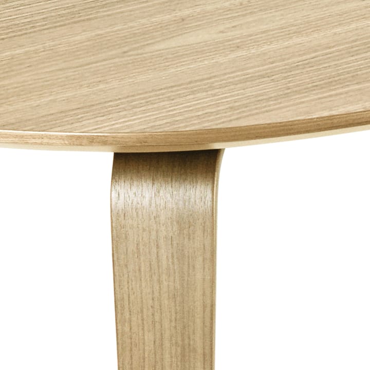 Gubi Elliptical spisebord, Oak GUBI