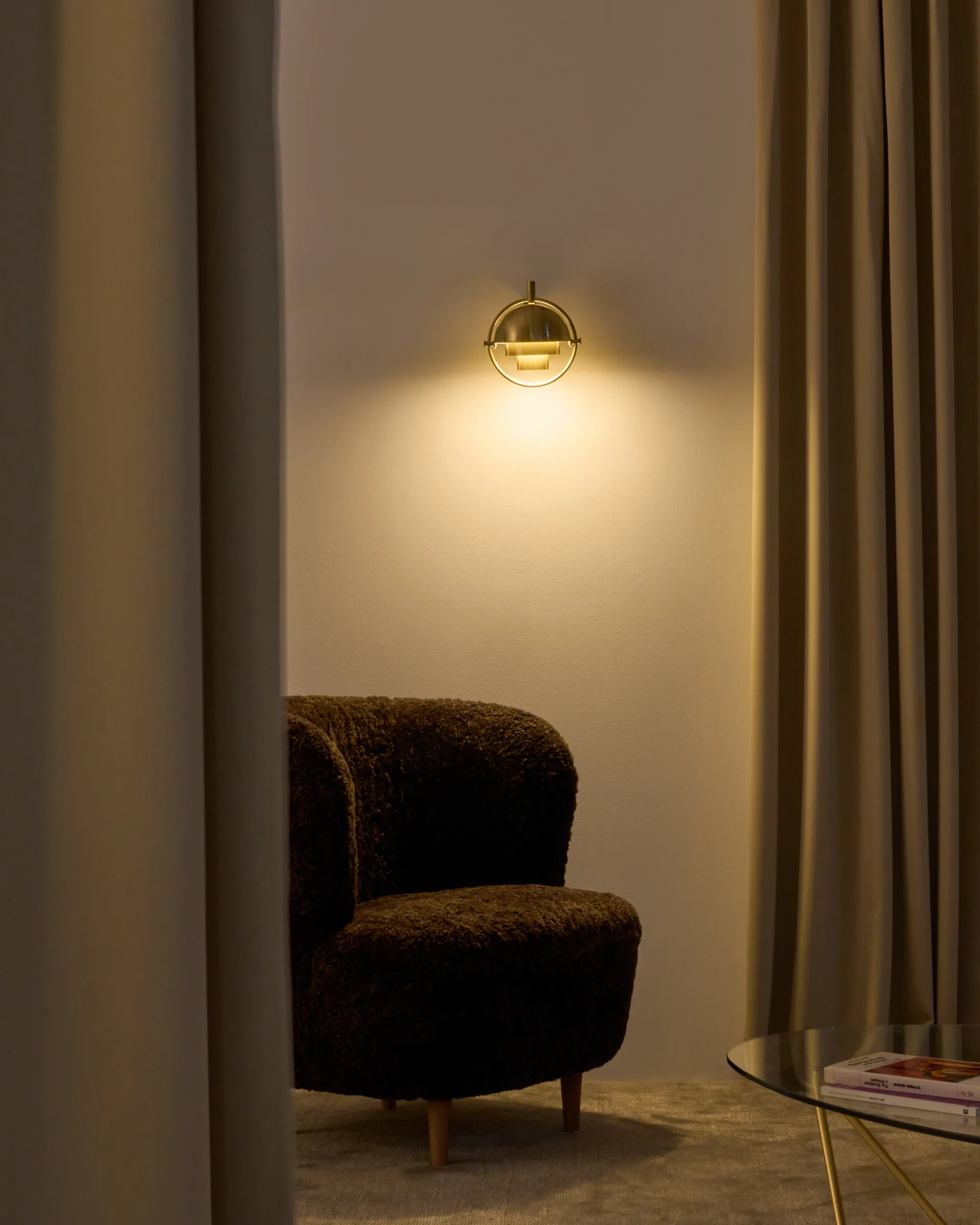 Multi-Lite vegglampe, Messing GUBI