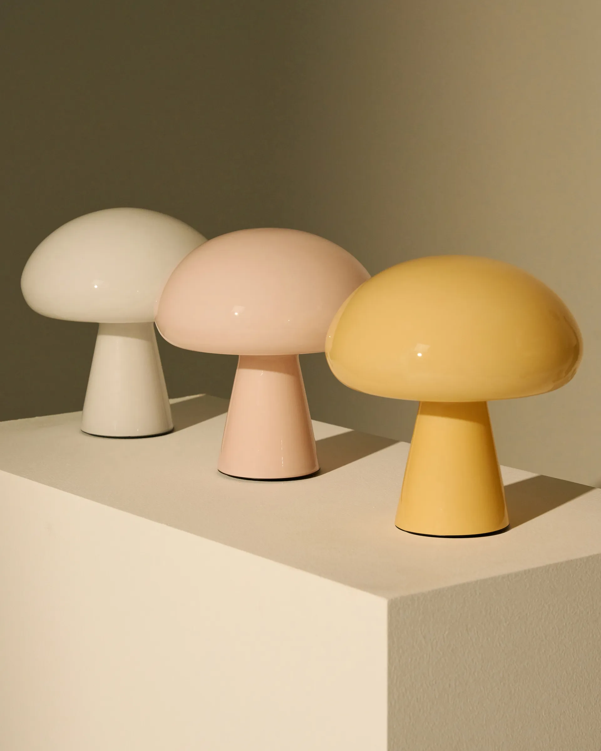 Obello bordlampe, Powder pink GUBI