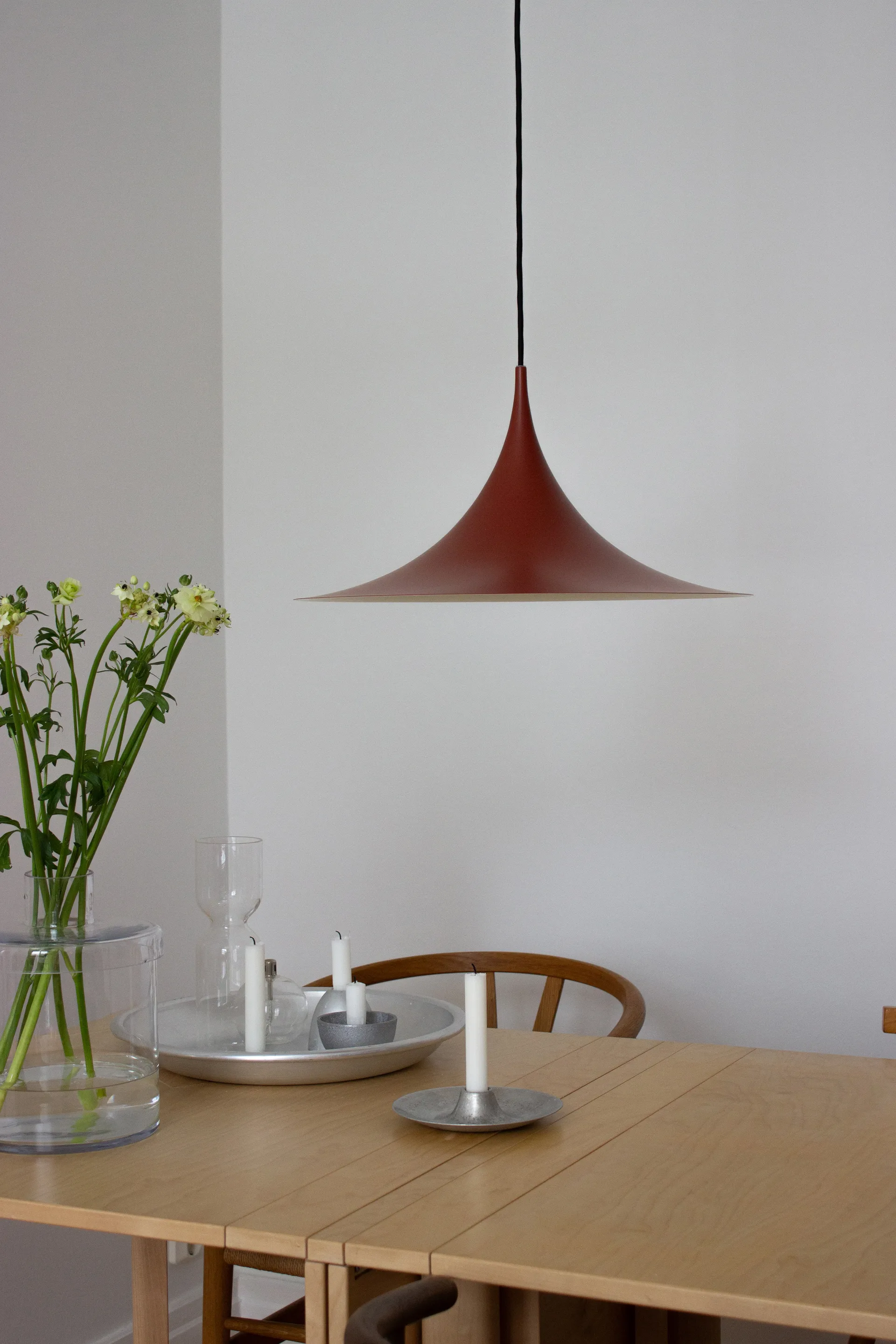 Semi lampe Ø 47 cm, Special Edition Auburn Red semi matt GUBI