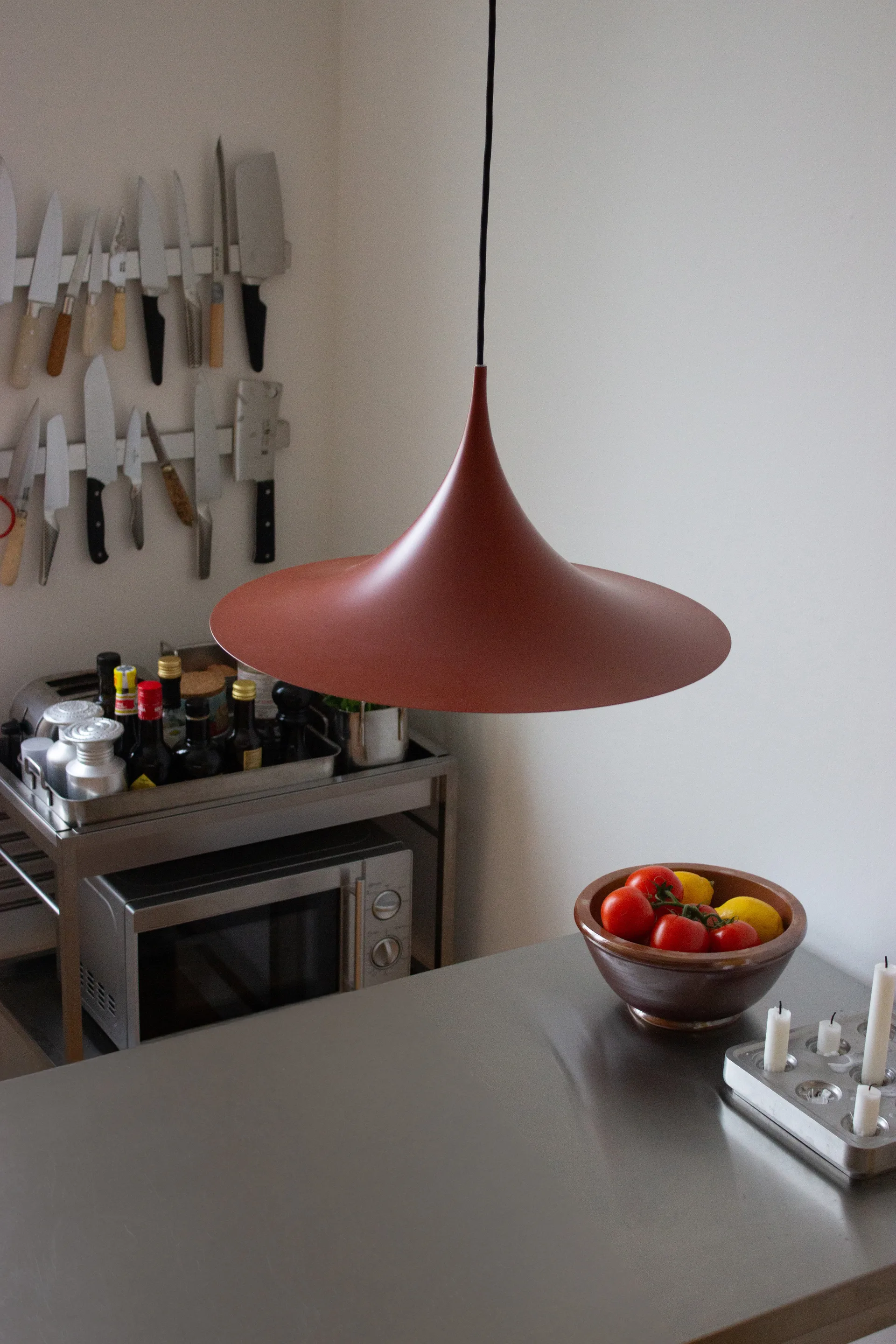 Semi lampe Ø 47 cm, Special Edition Auburn Red semi matt GUBI