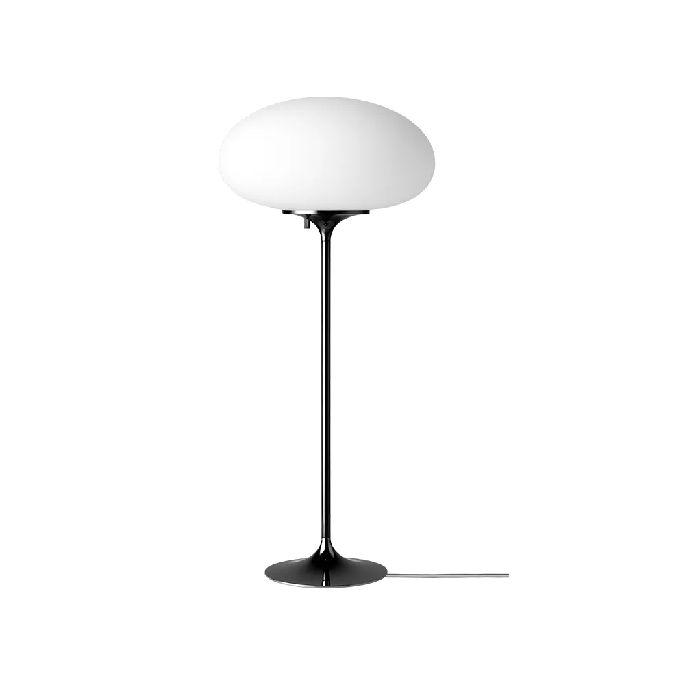 Stemlite gulvlampe, black chrome, 110 cm GUBI