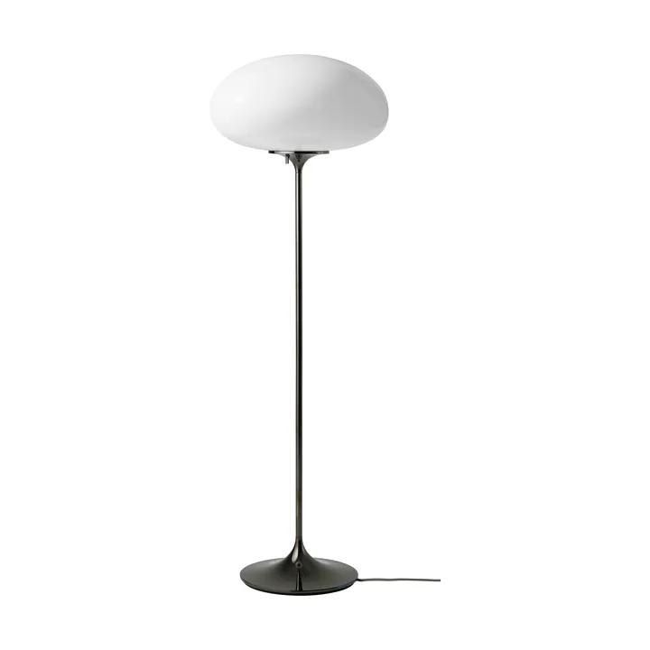 Stemlite gulvlampe - Black chrome-opalglass, 110 cm - GUBI