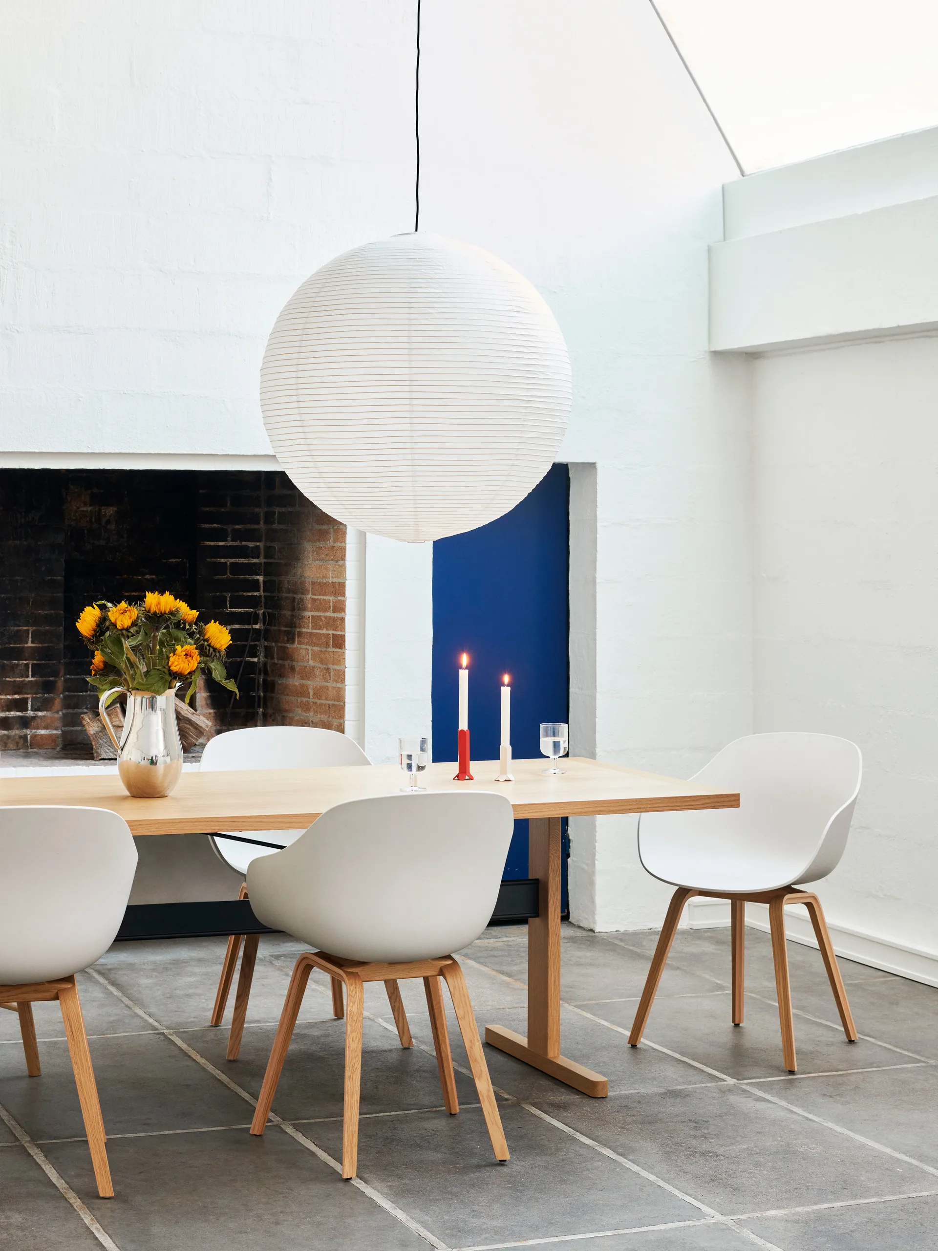 About a Chair 22 stol 2.0, Melange cream-lakkert ekstativer HAY