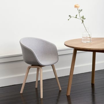 About a Chair 23 stol - Divina melange 120 lys grå-såpet eik - HAY