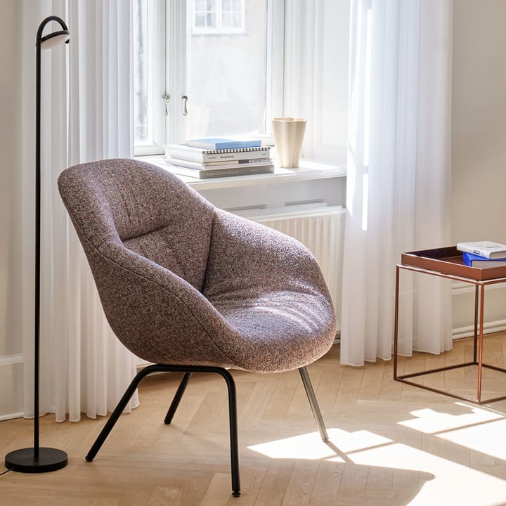 About a Lounge 87 Soft lenestol, Sense black-svart stålfot HAY