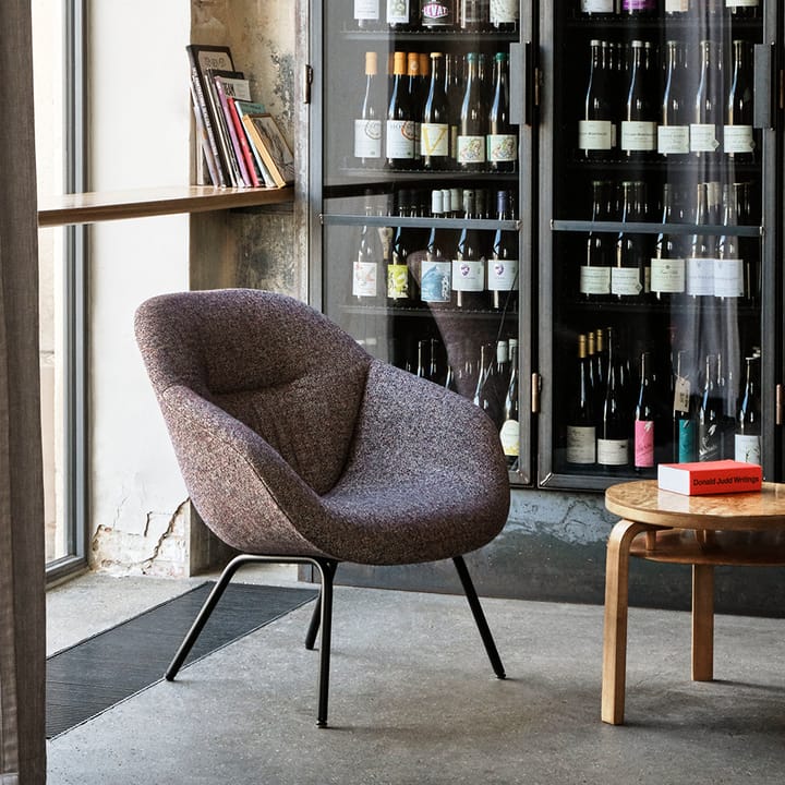 About a Lounge 87 Soft lenestol, stoff swarm multicolor, svart stål stativ HAY