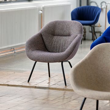 About a Lounge 87 Soft lenestol - stoff swarm multicolor, svart stål stativ - HAY