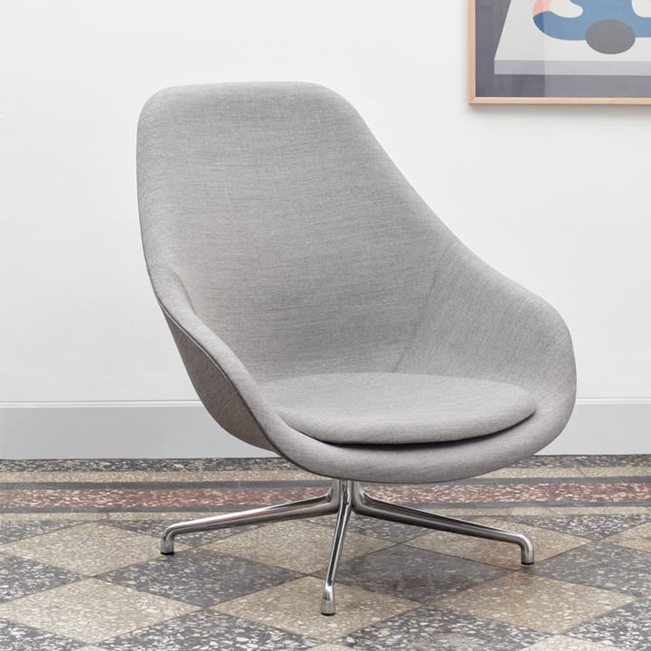 About a Lounge 91 loungefåtölj, Light grey-polert aluminium HAY