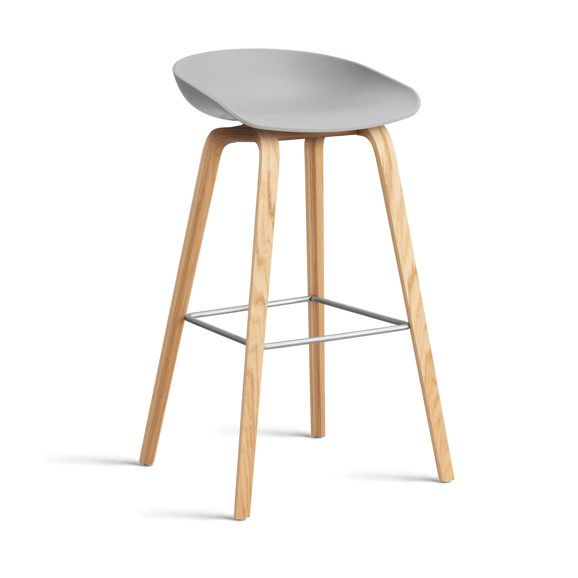 About a Stool 32 High barstol lakkert eikstativ 2.0, Concrete grey-rustfritt stålfeste HAY