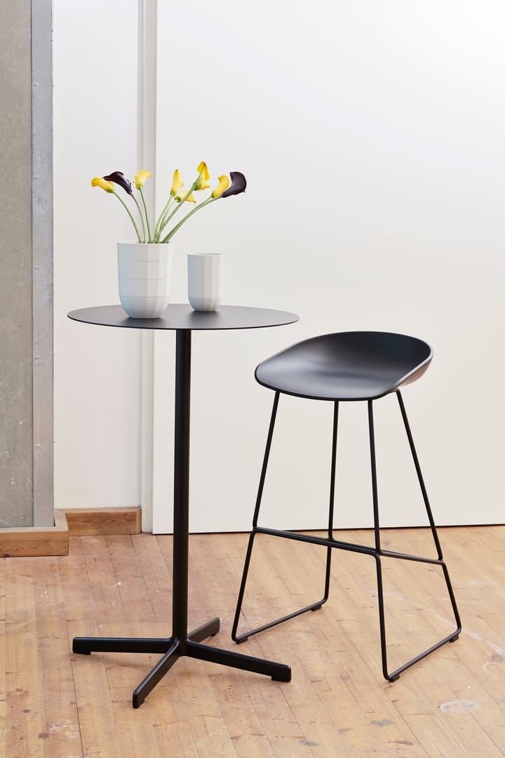 About a Stool 38 High barstol 2.0, Svart-svart stål stativ HAY