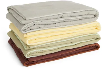 Air Quilt pledd - Iron red, 140x200 cm - HAY