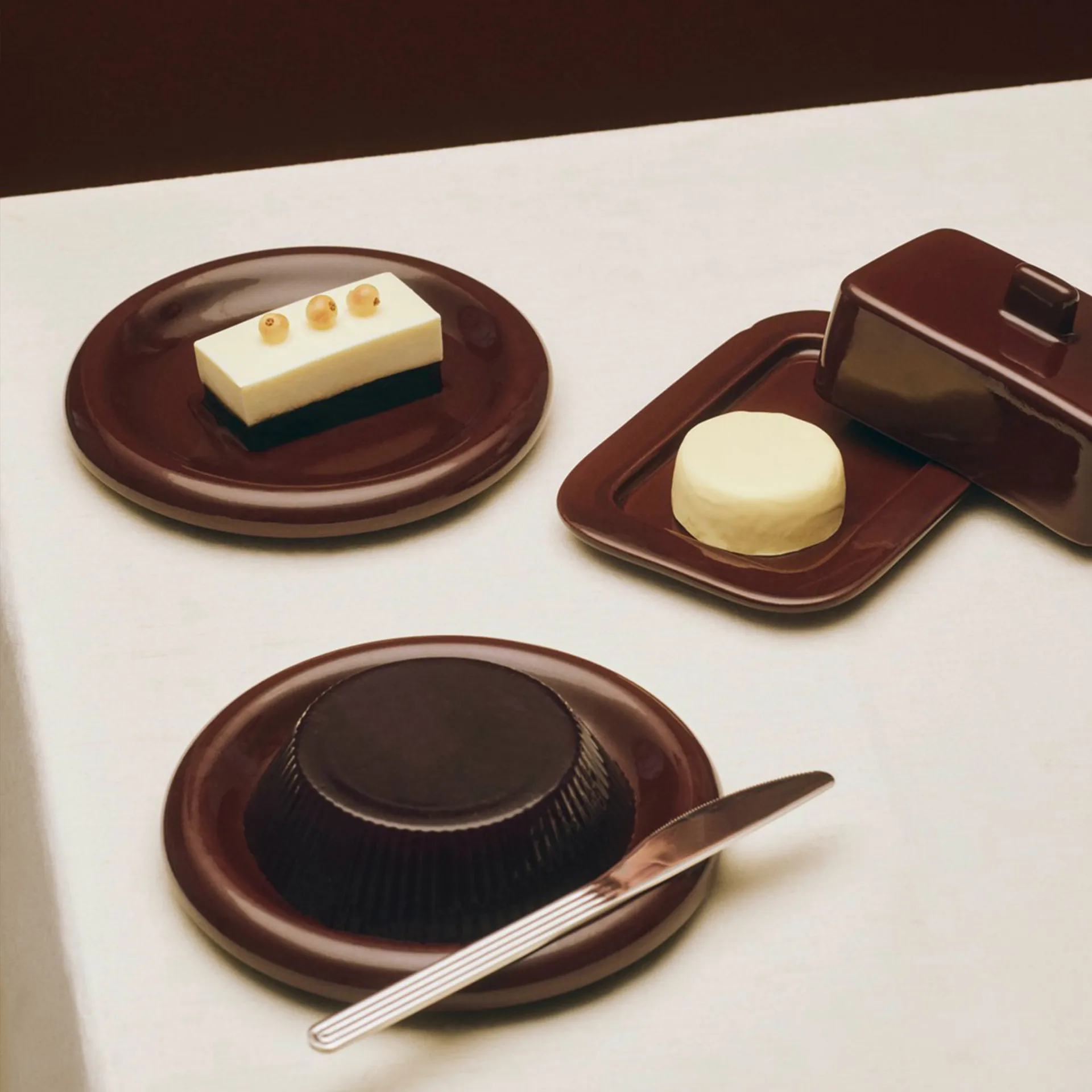 Barro tallerken, Burgundy, Ø18 cm, 2-pakning HAY