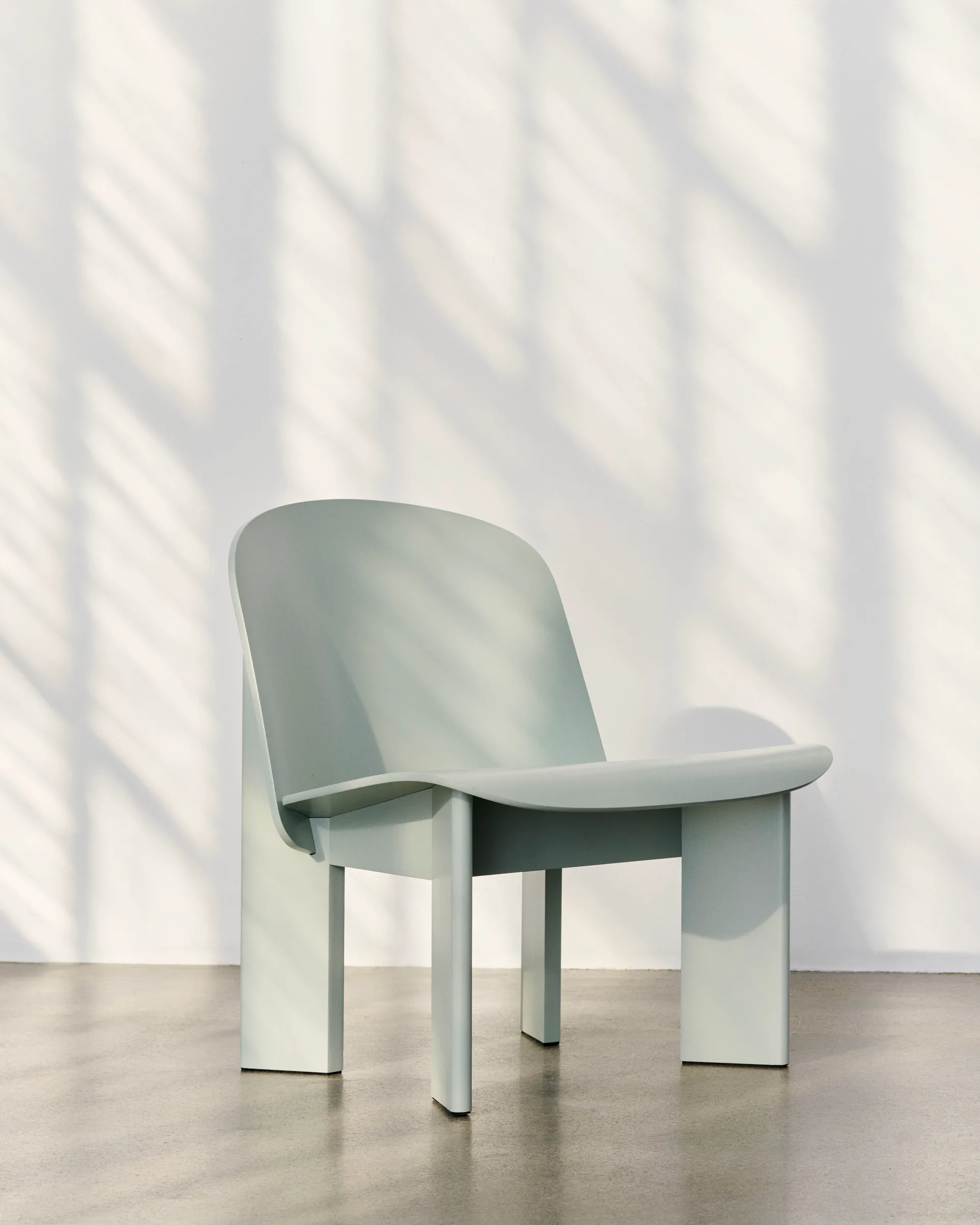 Chisel lounge chair, Eucalyptus lakkert bøk HAY