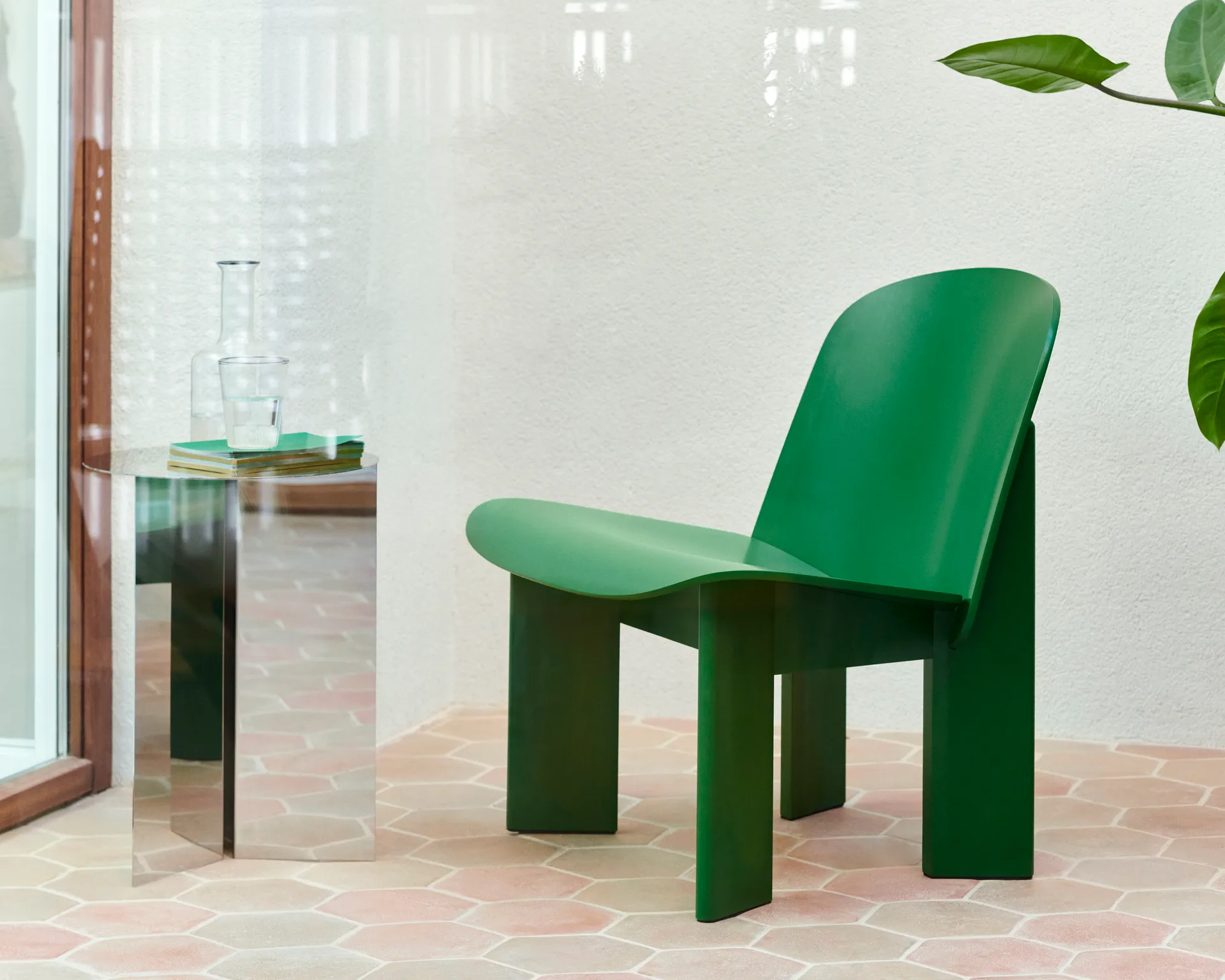 Chisel lounge chair, Lush green lakkert bøk HAY