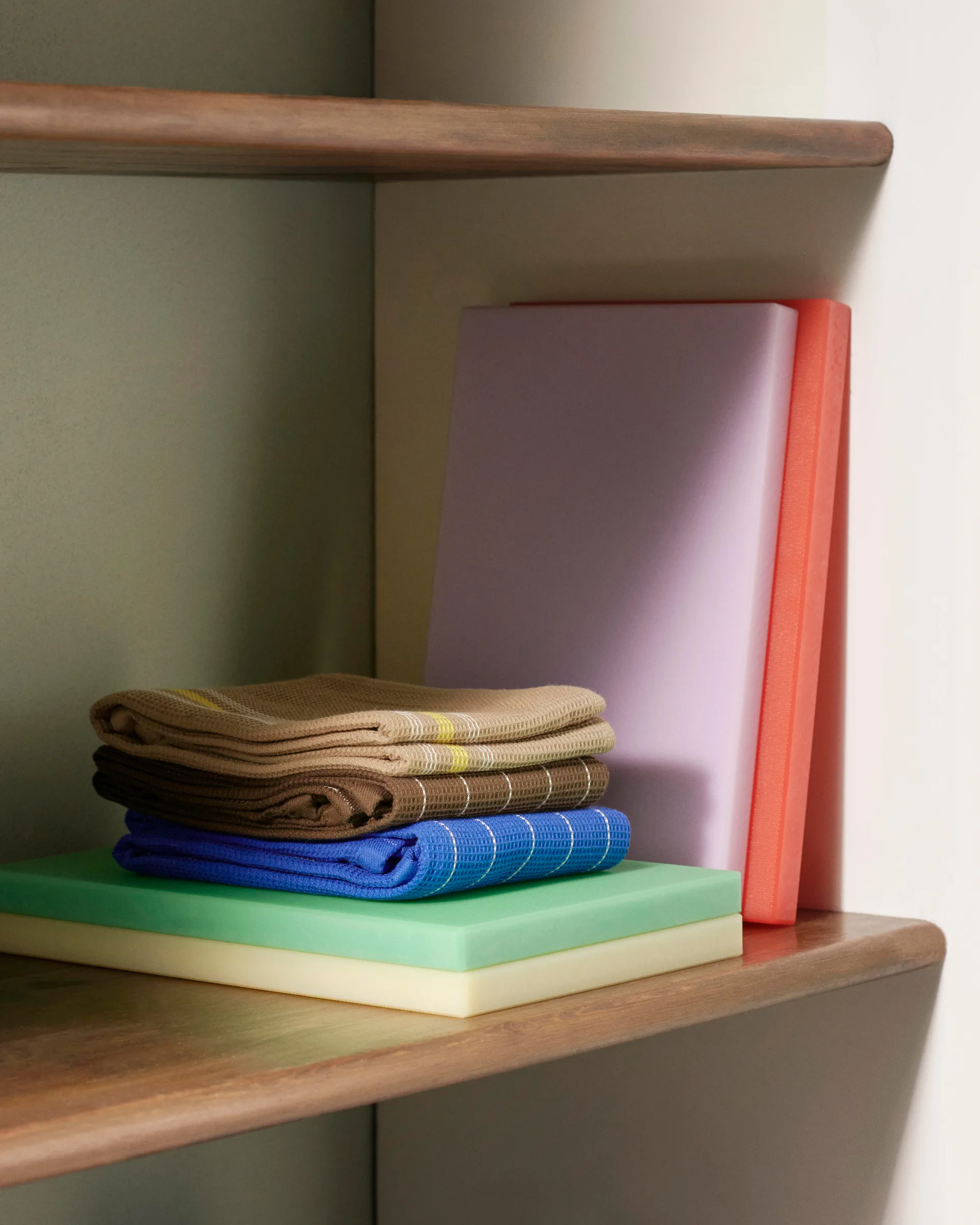 Chopping Board skjærefjøl M 20x30 cm, Light Yellow HAY