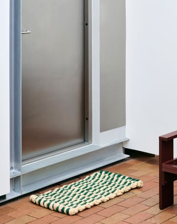 Coco Stripe Wave dørmatte - Dark green-white - HAY