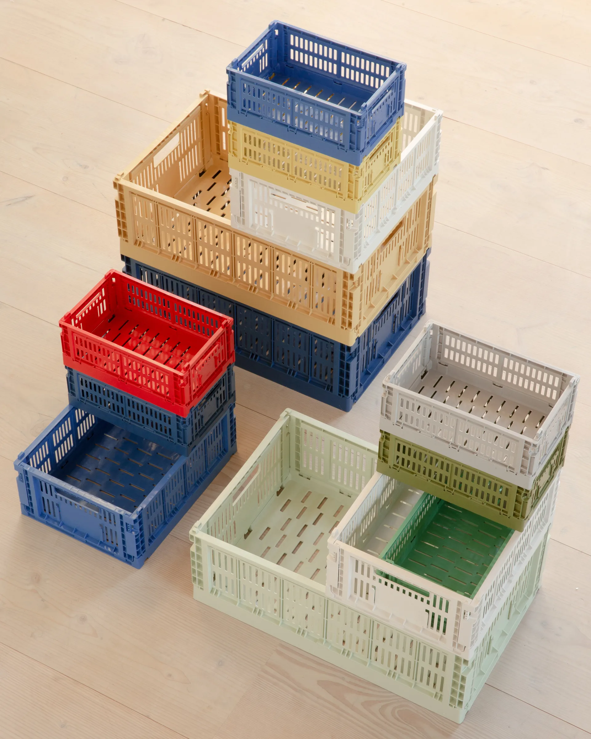 Colour Crate L 34,5 x 53 cm, Dark blue HAY