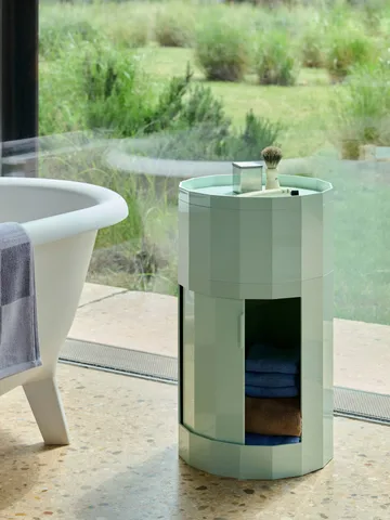 Facet Cabinet high sidebord føtter/hjul 66 cm - Soft mint - HAY