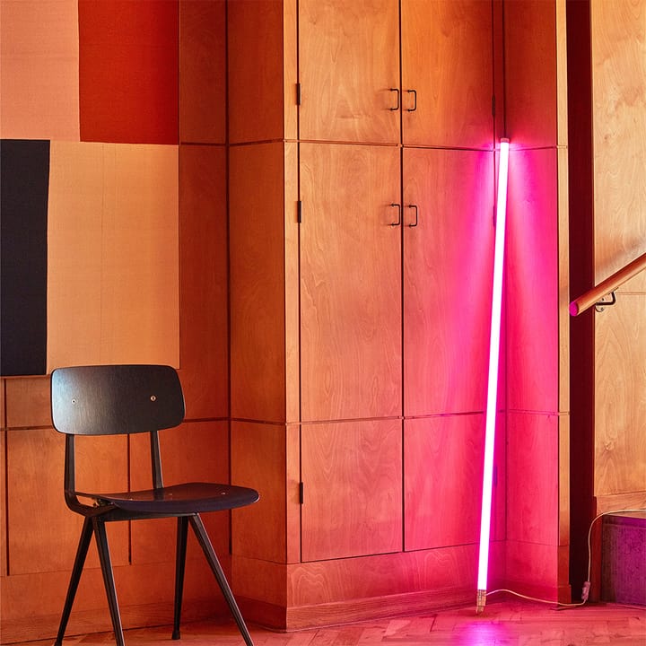 Neon Tube lysrør 150 cm, pink HAY