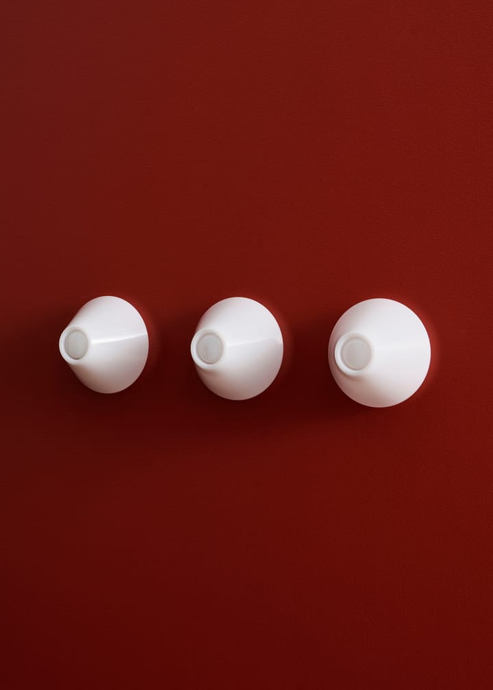 Ono Flush Mount vegglampe Ø20 cm, Opal acrylic HAY