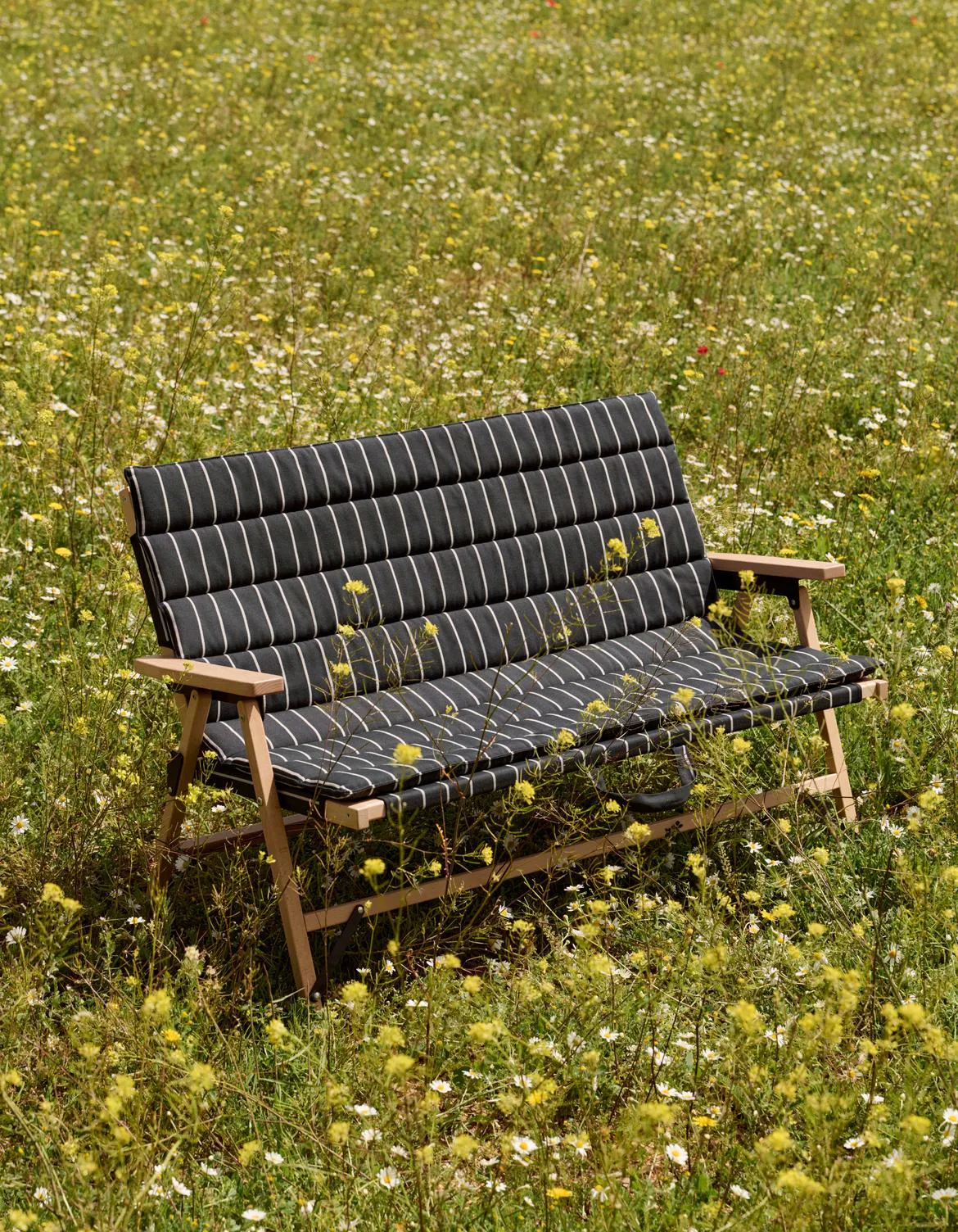 Outdoor Market sofa sammenleggbar, Black-beige, 2-seter HAY