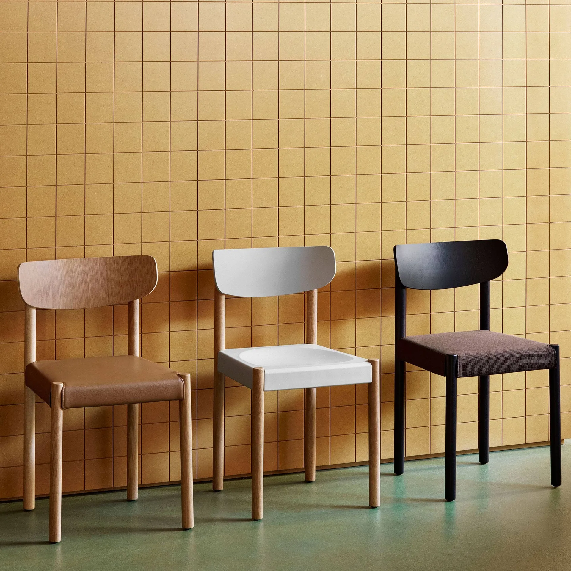 Pack Chair 11 stol, Oljet eik-graphite brown-Steelcut 695 HAY