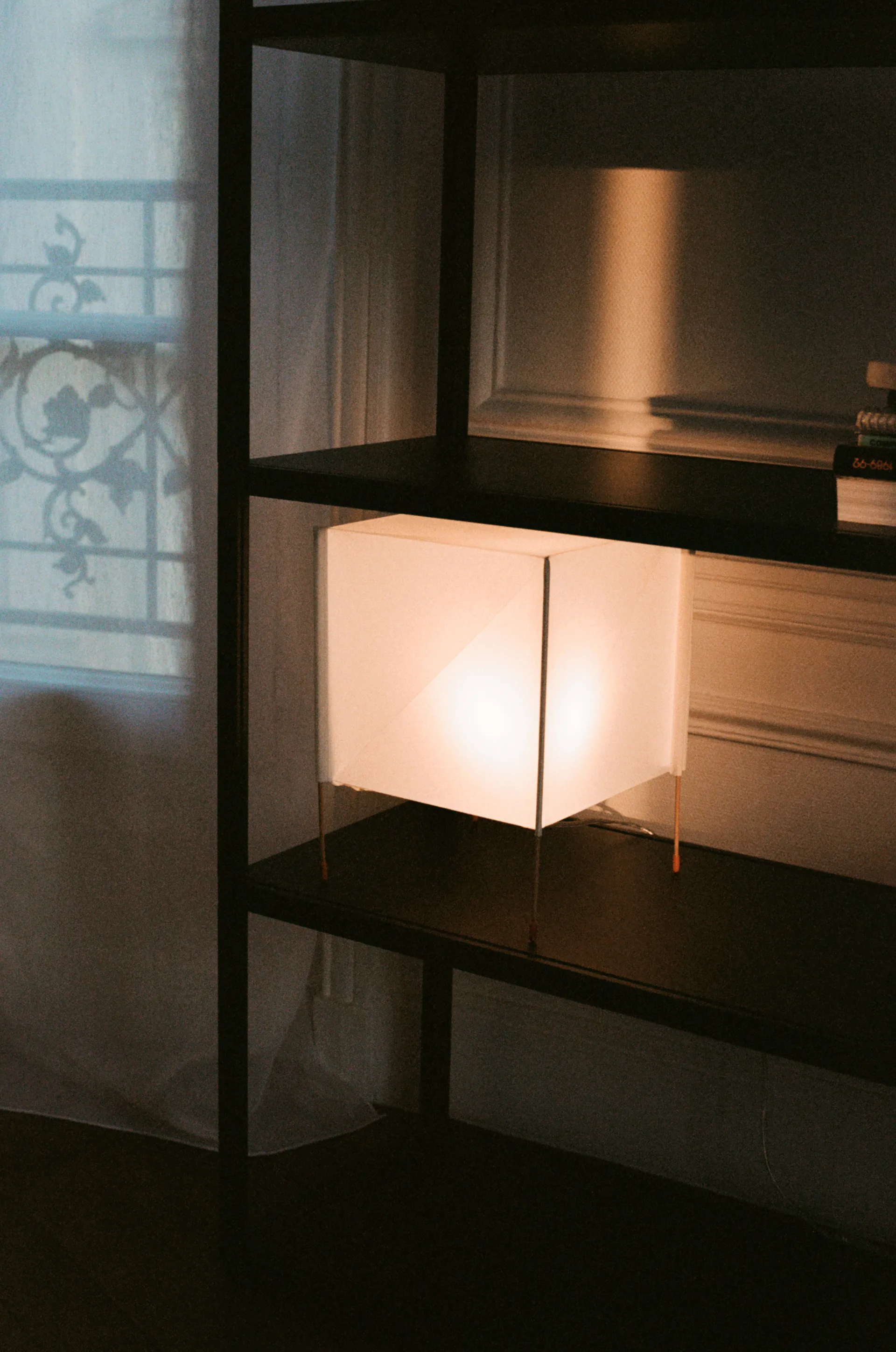Paper Cube bordlampe, Hvit HAY