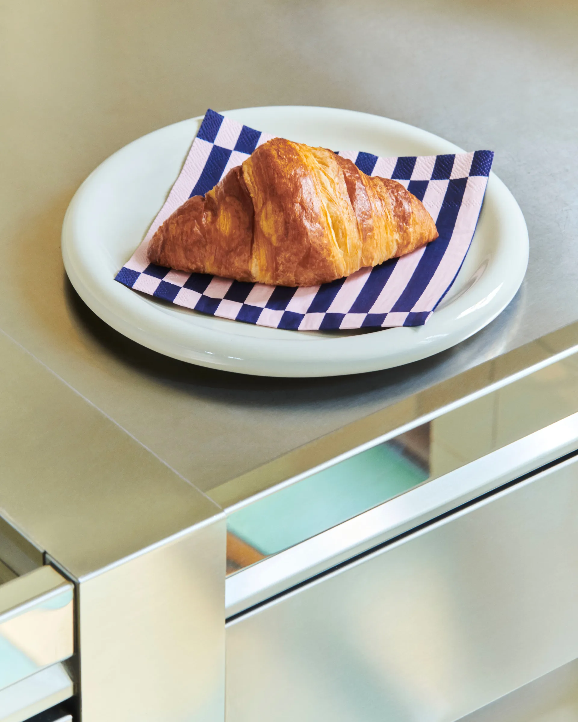 Pattern Lunch Stripe serviett 33x33 cm 20-pakning, Light pink-dark blue pillar HAY