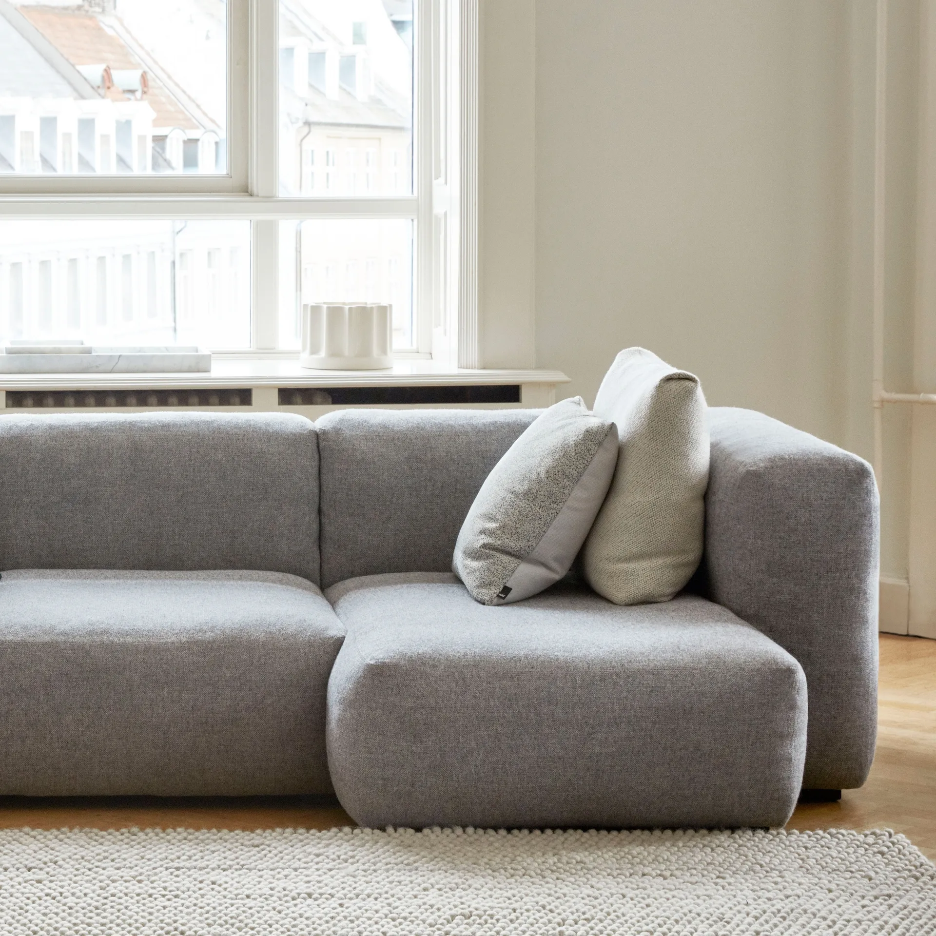 Peas Random ullteppe 140x200 cm, Soft grey HAY