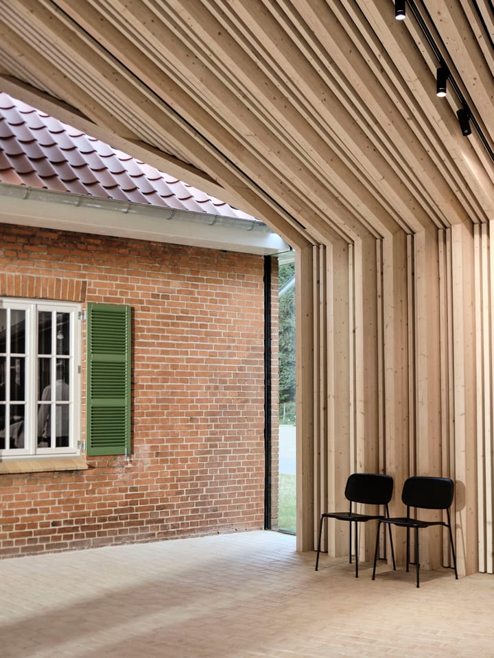 Soft Edge 40 stol, dusty green, krom understell HAY