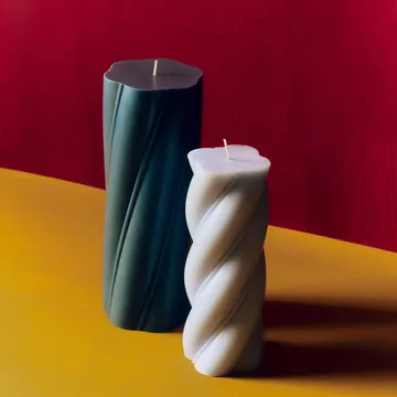 Soft Serve Candle blokklys - Dark teal, Ø9,5×24,5 cm - HAY