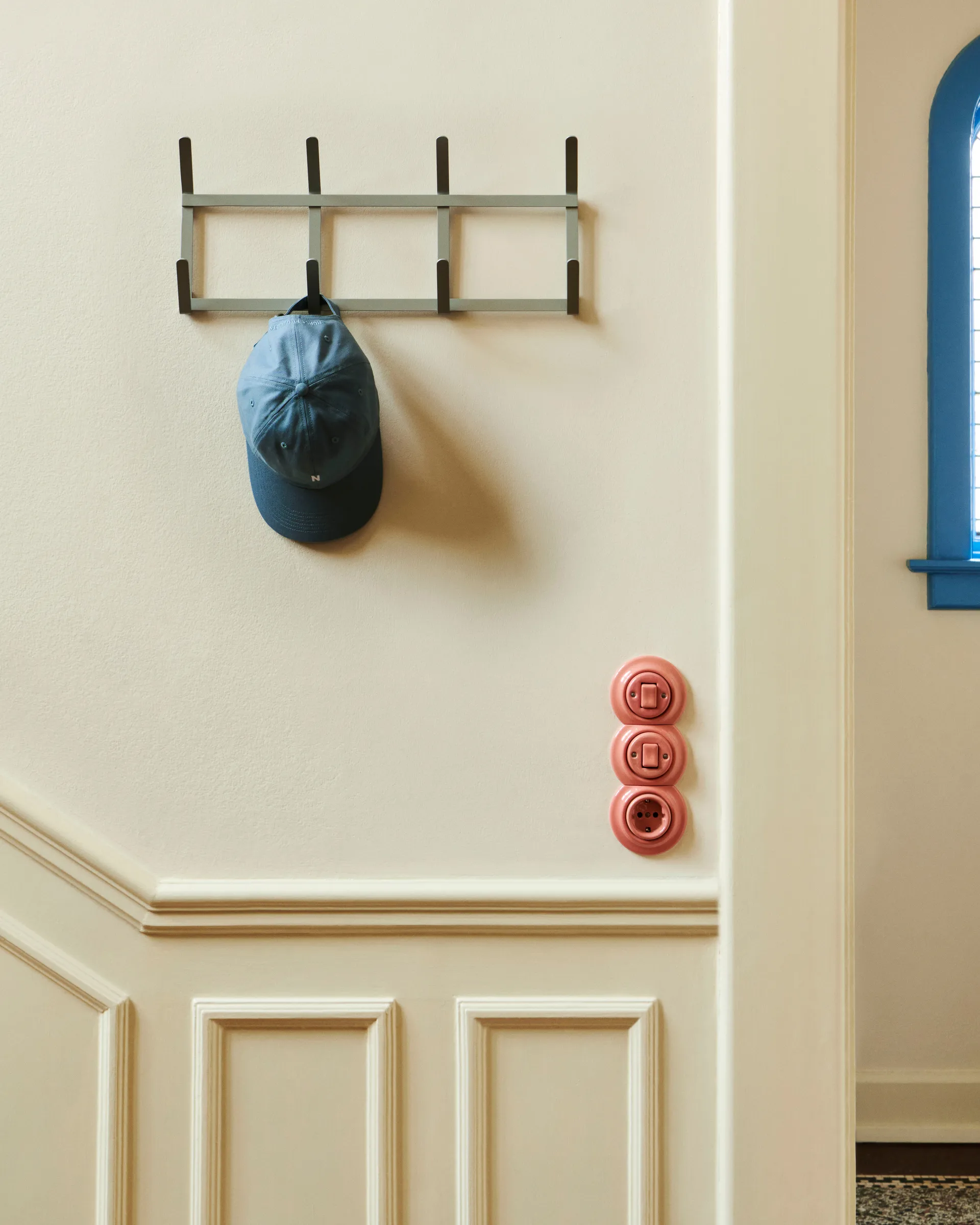 Tape knagglist, Small metallic grey HAY