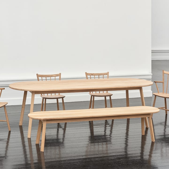 Triangle Leg spisebord, eik olje, 250x85 cm HAY