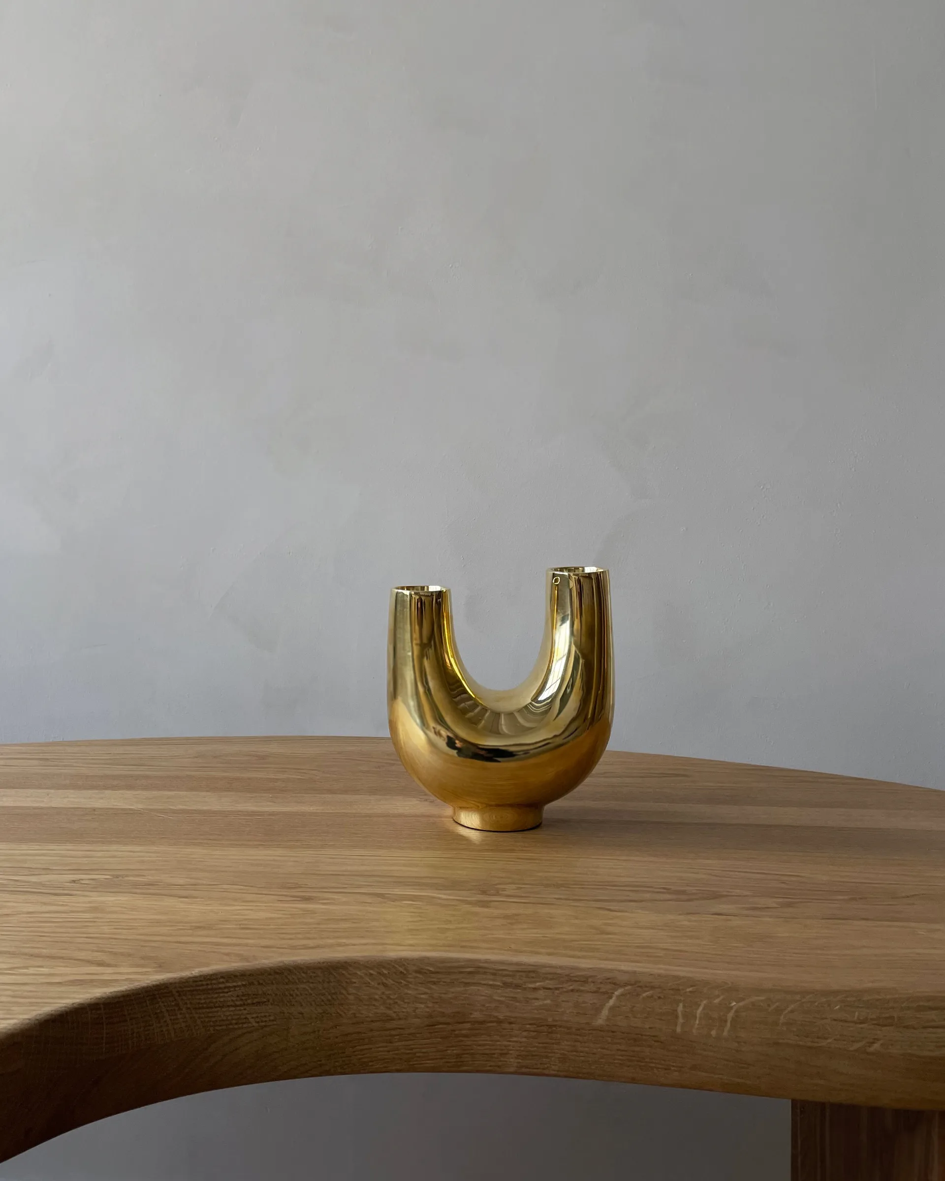 Kazumi vase, Messing Hein Studio